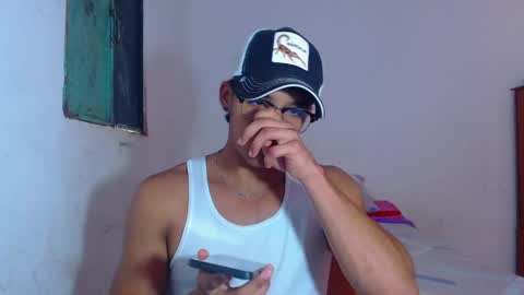 i  am lewis ly EDUARDO MEMDOZA15 online show from 23, 4, 2026