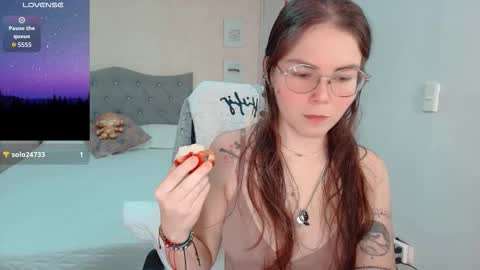 Lexas Room online show from 7, 2, 2026