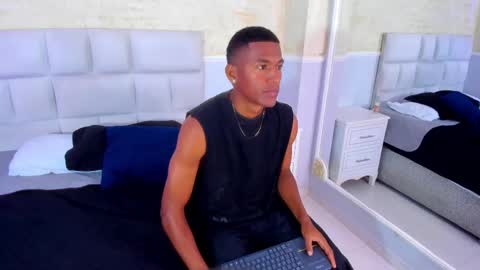 Snapshot of lexianddeker chatting on 30, 9, 2025 Lexi Derek online show from 30, 9, 2025