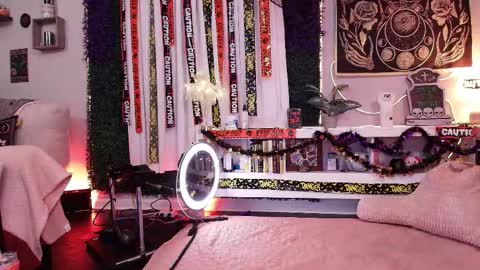 Lexi Smith online show from 29, 10, 2025