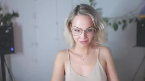 Snapshot of lexie_wild chatting on 10, 12, 2024 Lexie online show from 10, 12, 2024