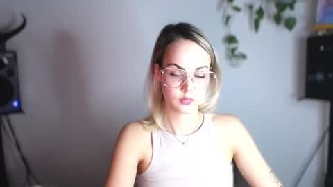 Snapshot of lexie_wild chatting on 25, 2, 2025 Lexie online show from 25, 2, 2025