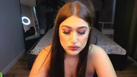 Lexy Gilbert online show from 27, 7, 2026