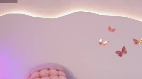 leyla woods online show from 3, 3, 2026