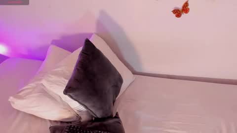 leyla woods online show from 11, 3, 2026