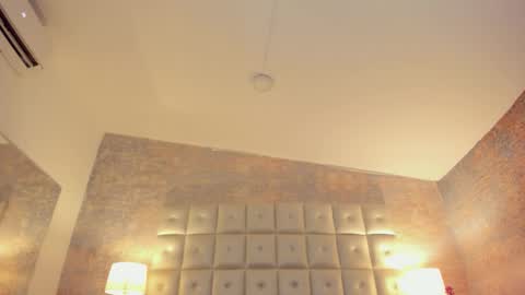 LEZY online show from 4, 3, 2026