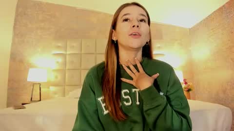 LEZY online show from 8, 3, 2026