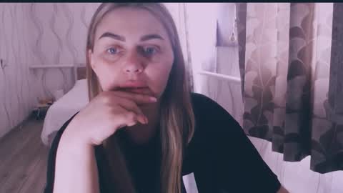 Snapshot of li_lit chatting on 21, 3, 2026 li_lit online show from 21, 3, 2026