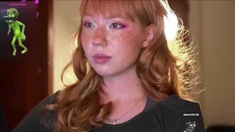 Snapshot of li_on_line chatting on 2, 10, 2025 Li online show from 2, 10, 2025