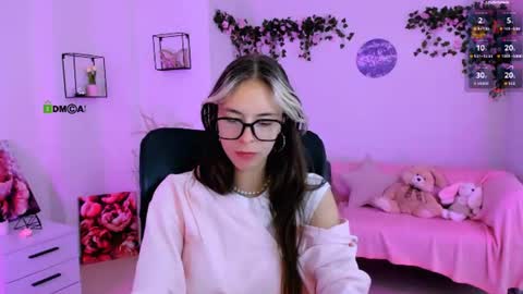 lia_dream_ online show from 20, 7, 2026
