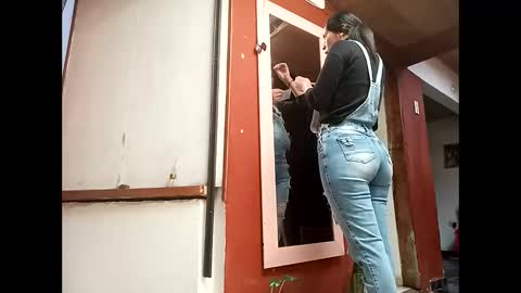 Lia online show from 28, 1, 2025