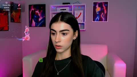 Snapshot of lia_make_love chatting on 17, 10, 2025 lia_make_love online show from 17, 10, 2025