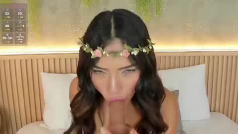 lia_montclair online show from 10, 7, 2026