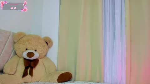 Lia Sweetty online show from 23, 4, 2026