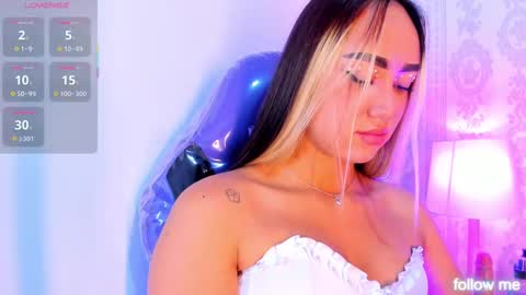 Liaa online show from 8, 11, 2025