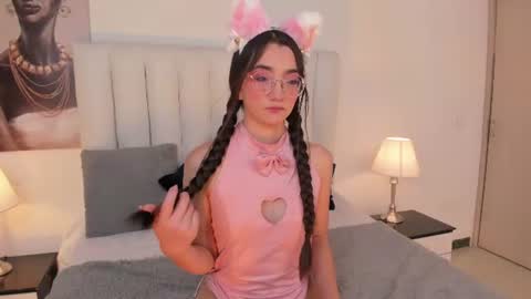 liaa_queen online show from 4, 8, 2026