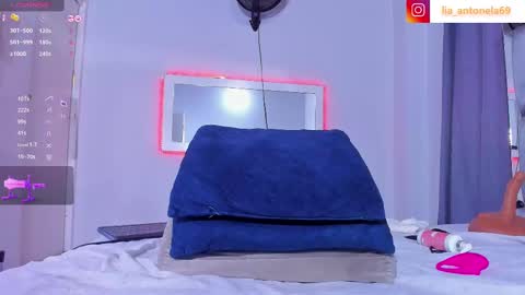 Antonela online show from 20, 2, 2025