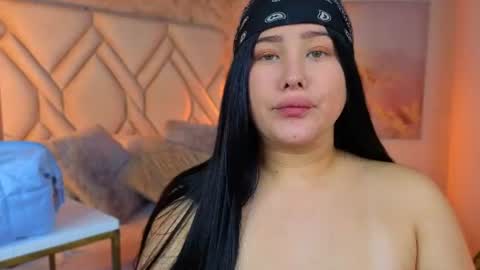 Lia Cox online show from 20, 7, 2026