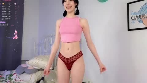 Snapshot of liaglamour chatting on 4, 2, 2025 Lia  online show from 4, 2, 2025