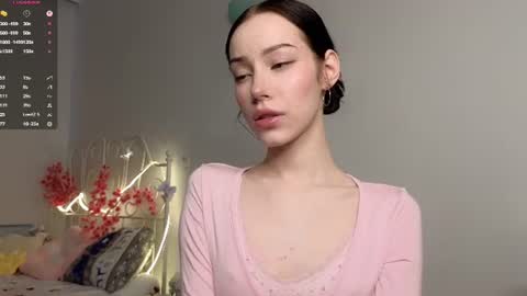 Lia  online show from 28, 6, 2026