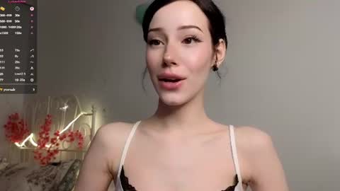 Lia  online show from 2, 7, 2026