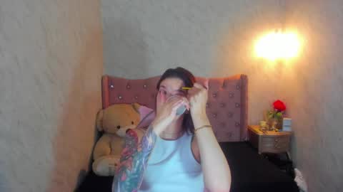  Lia  online show from 16, 2, 2025