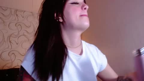  Lia  online show from 23, 2, 2025