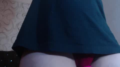  Lia  online show from 5, 3, 2025