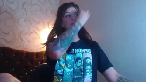  Lia  online show from 5, 3, 2025