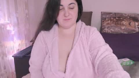 Snapshot of liahsofty chatting on 9, 12, 2024 miss Lia  colection for travel online show from 9, 12, 2024