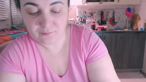 Snapshot of liahsofty chatting on 29, 12, 2024 miss Lia  colection for travel online show from 29, 12, 2024