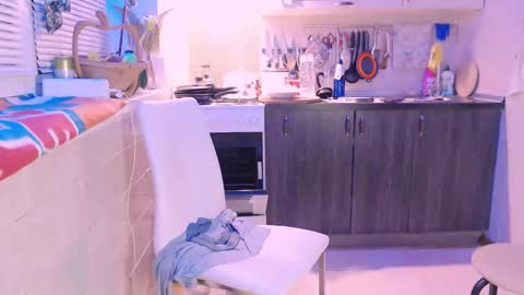 Snapshot of liahsofty chatting on 2, 2, 2025 miss Lia  colection for travel online show from 2, 2, 2025
