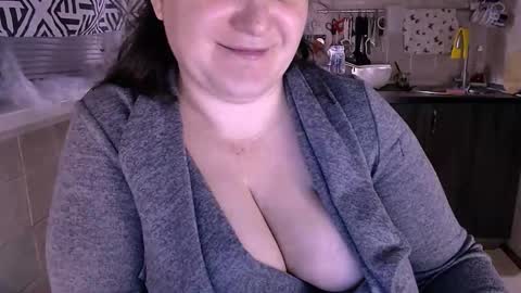 Snapshot of liahsofty chatting on 22, 10, 2025 miss Lia  colection for travel online show from 22, 10, 2025