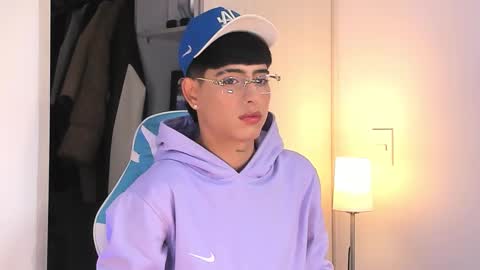 Liam online show from 19, 10, 2025