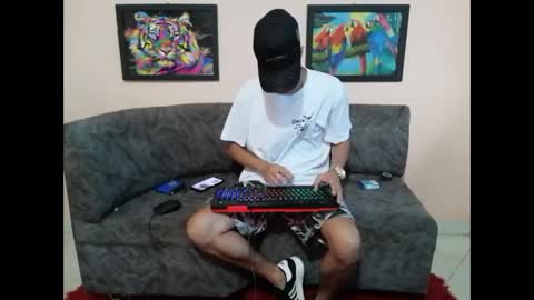 Snapshot of liam_andres12 chatting on 16, 9, 2025 Andres online show from 16, 9, 2025