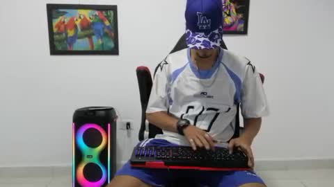 Snapshot of liam_andres12 chatting on 24, 10, 2025 Andres online show from 24, 10, 2025