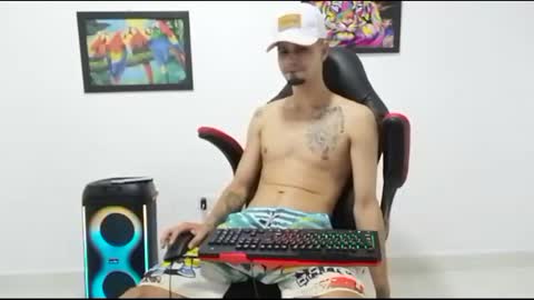 Snapshot of liam_andres12 chatting on 1, 11, 2025 Andres online show from 1, 11, 2025