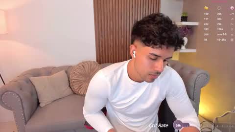 Liam Collins online show from 2, 3, 2025