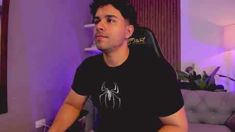 Liam Collins online show from 16, 12, 2025