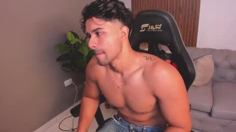 Liam Collins online show from 30, 4, 2026