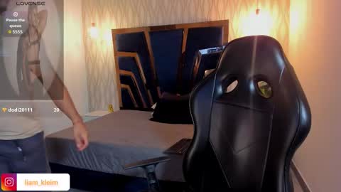 LIAM KLEIN online show from 15, 3, 2026