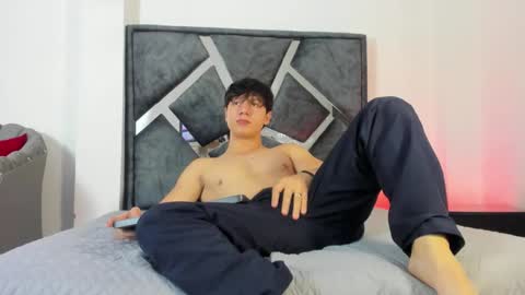 Snapshot of liam_saint chatting on 10, 1, 2026 Call me Lian online show from 10, 1, 2026