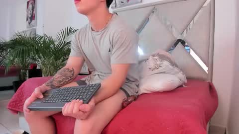 Snapshot of liam_saint chatting on 6, 3, 2026 Call me Lian online show from 6, 3, 2026