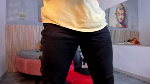 Snapshot of liam_walk chatting on 1, 1, 2025 Liam online show from 1, 1, 2025