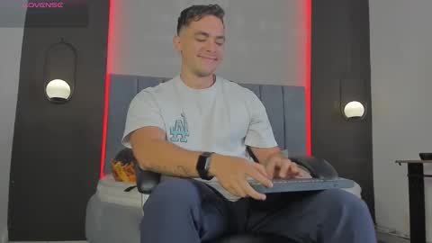 Snapshot of liam_walk chatting on 26, 3, 2026 Liam online show from 26, 3, 2026