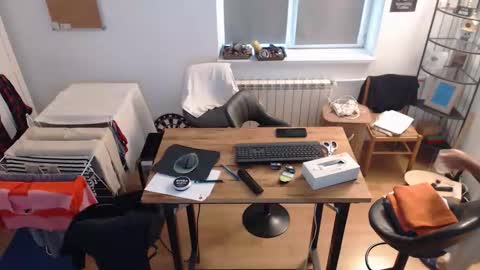 liam online show from 8, 10, 2025