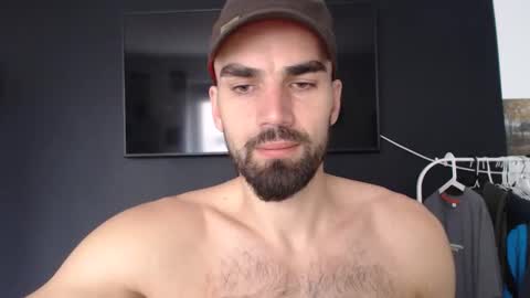 liam online show from 6, 11, 2025