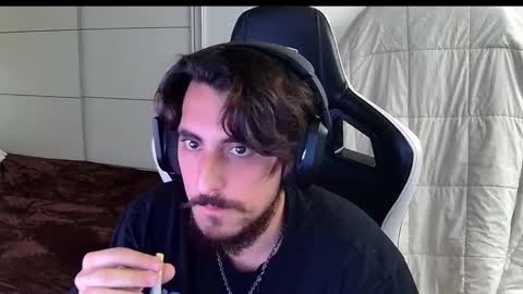 Snapshot of liamriddley chatting on 15, 10, 2025 liamriddley online show from 15, 10, 2025