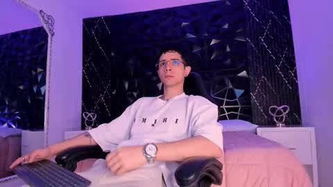 Liam online show from 7, 3, 2026