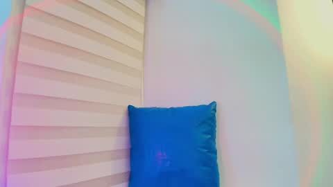 lian_cameron online show from 5, 5, 2026